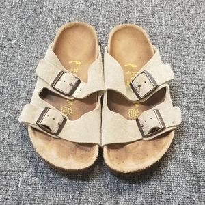 Birkenstock kids size 34